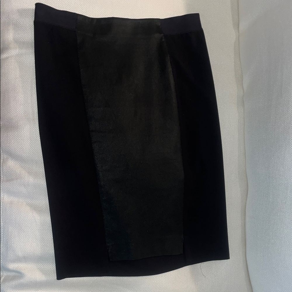 Elie Tahari Black Pencil Skirt